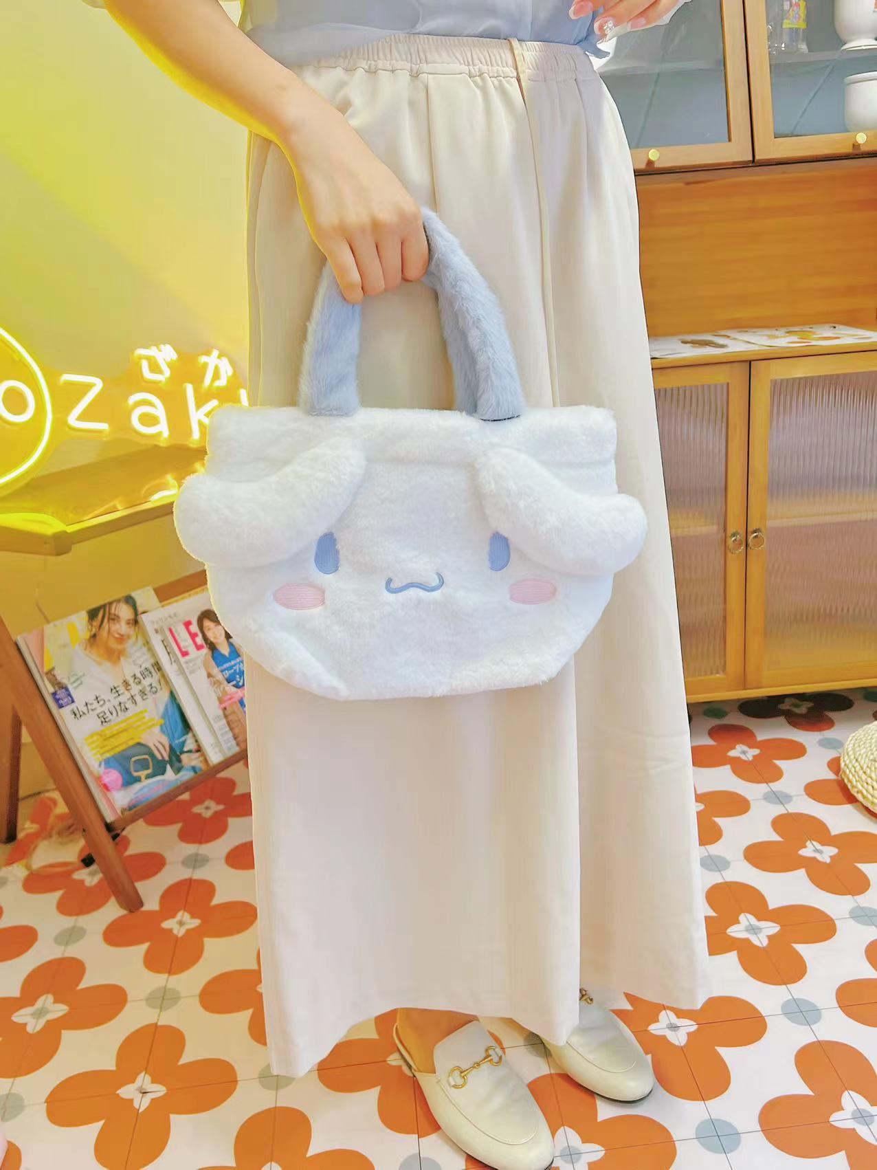 日本 SANRIO 三丽鸥 毛绒手拿包/收纳包