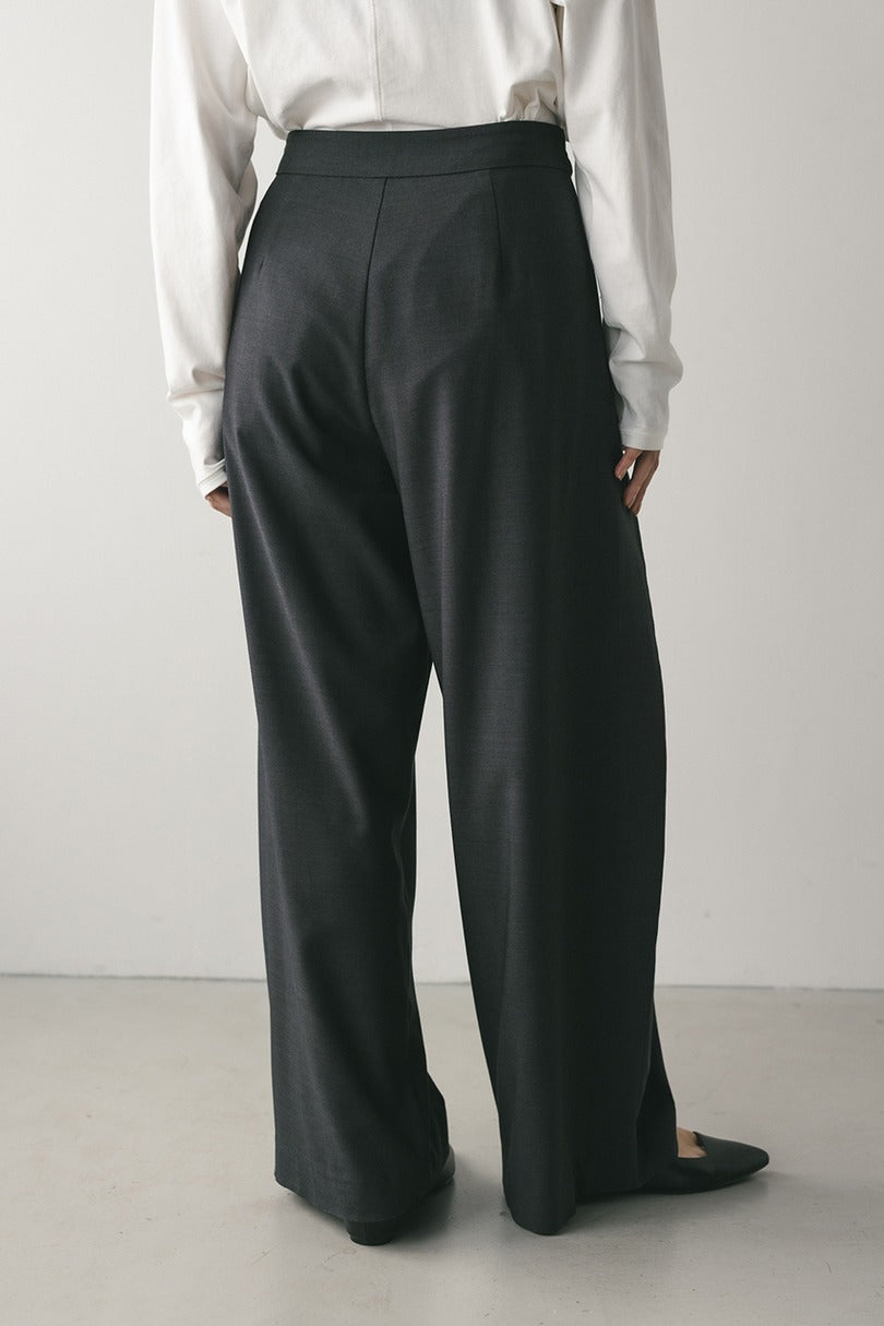 日本 STYLEMIXER 腰部褶皱西裤（腰围66cm以内可以穿）