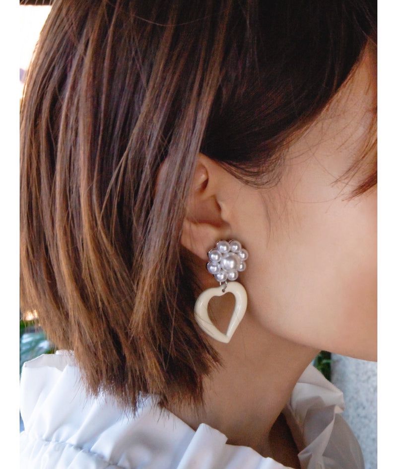 【Riko's collection】珍珠树脂爱心耳环